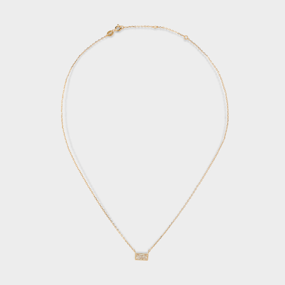 Collier rectangle sur chaîne blanc plaqué or