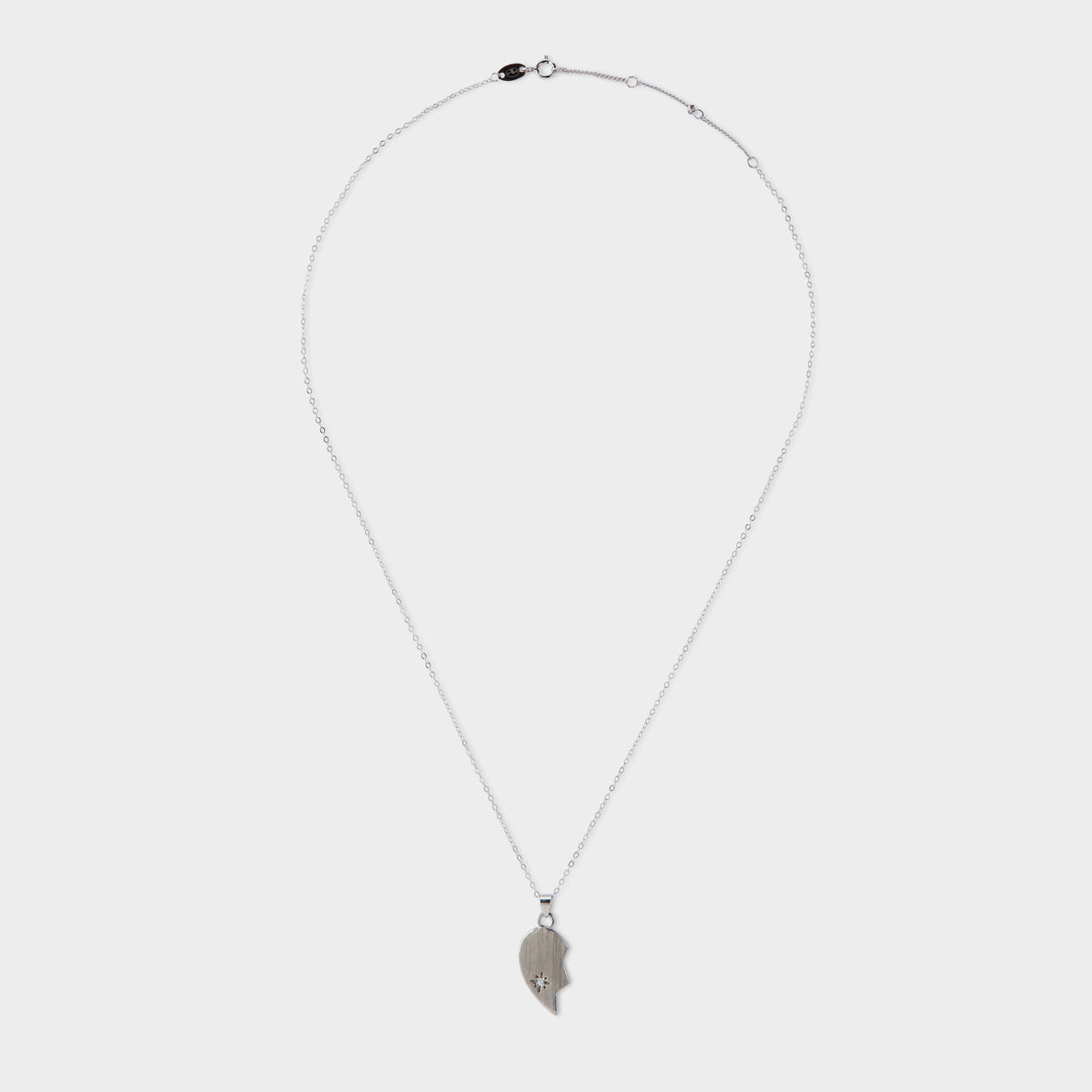 Collier demi-cœur droit argent