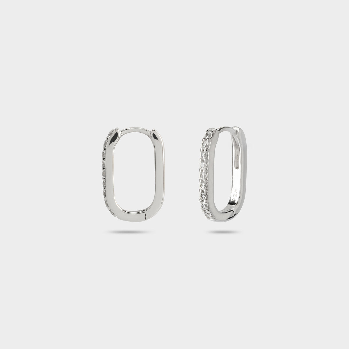 Boucles d'oreilles créoles rectangles pavées argent