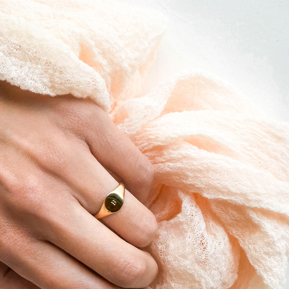 Bague chevalière femme plaqué or