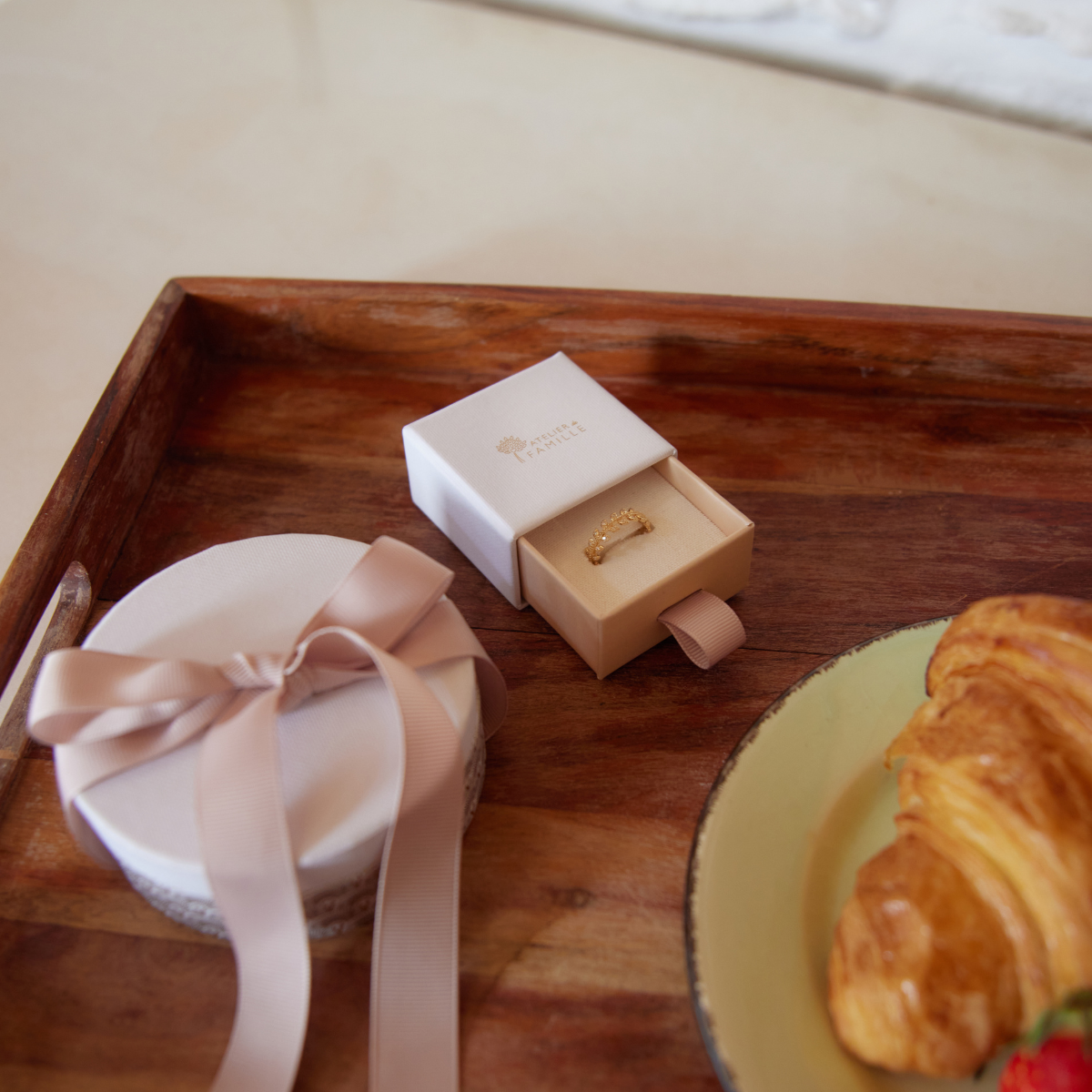 Ecrin bague et boucles d'oreilles