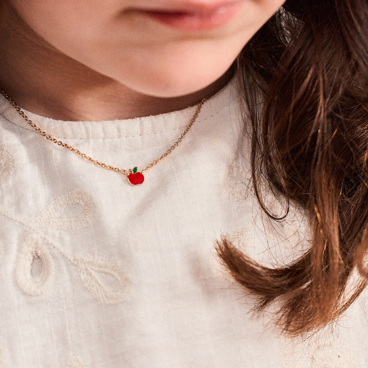 Collier pomme d'amour plaqué or