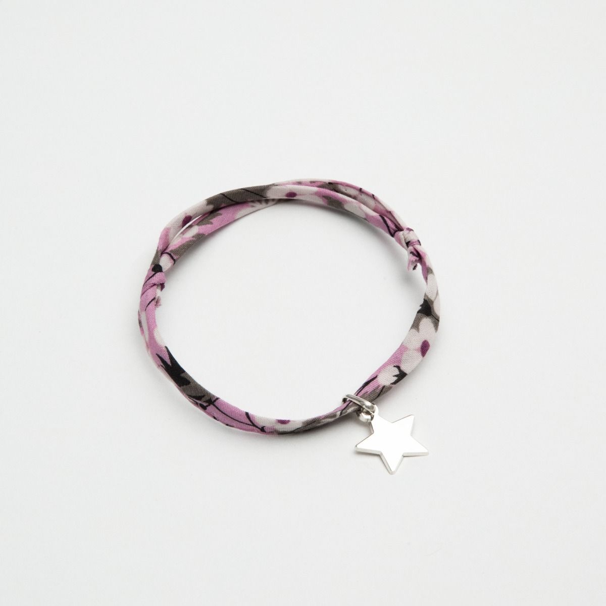 Bracelet 1 mini breloque argent sur cordon liberty