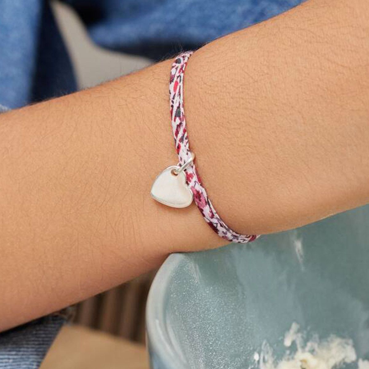 Bracelet 1 mini breloque argent sur cordon liberty