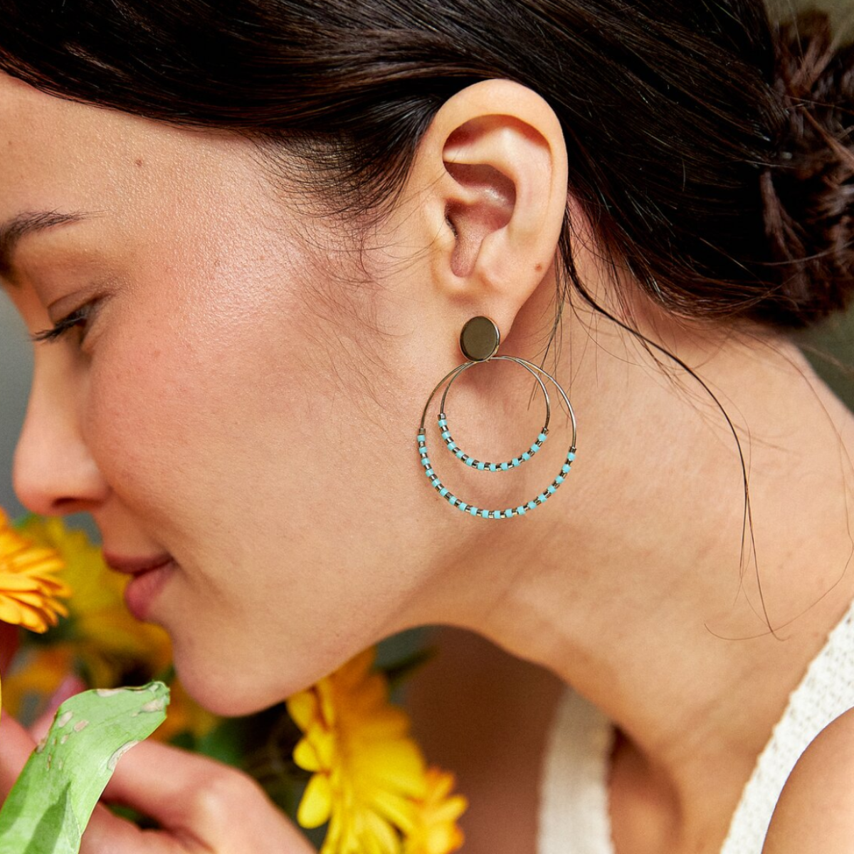 Boucles d'oreilles Mahos vert d'eau plaqué or