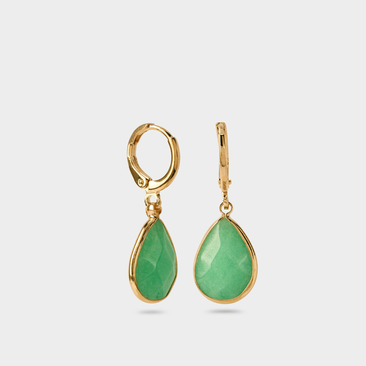 Boucles d'oreilles Goutte de pierre verte plaqué or