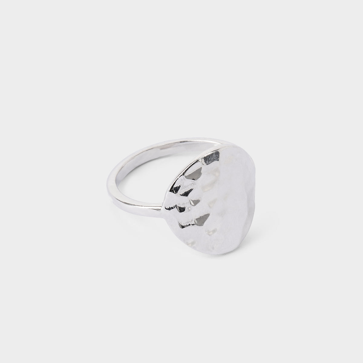 Bague disque martelé argent