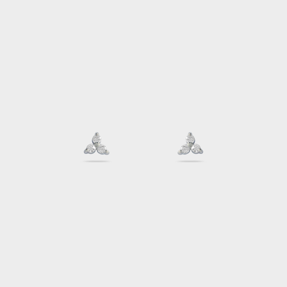 Boucles d'oreilles triangles brillants argent