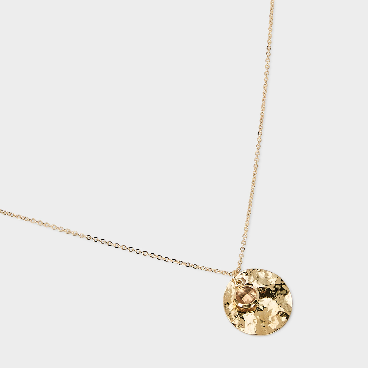 Collier grande breloque et pierre rose sur chaîne plaqué or