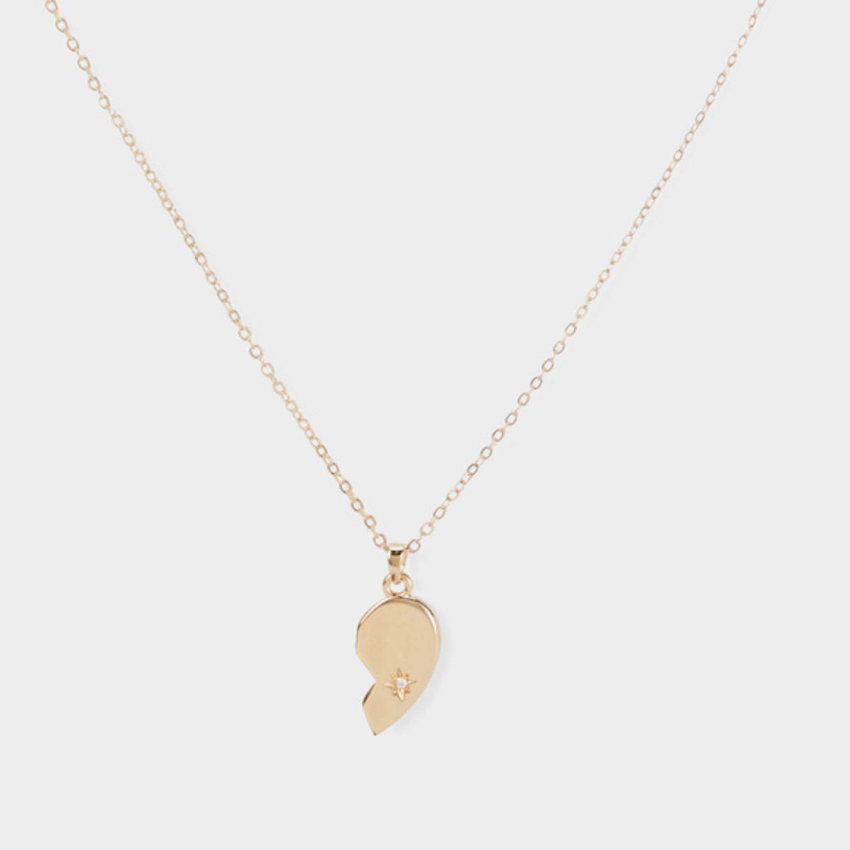 Collier demi-cœur droit plaqué or