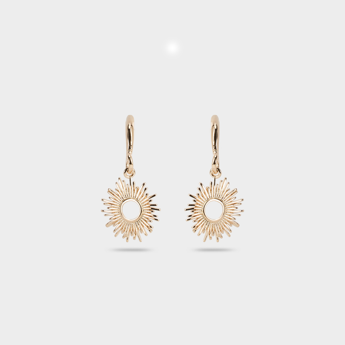 Boucles d'oreilles soleil pendantes plaqué or