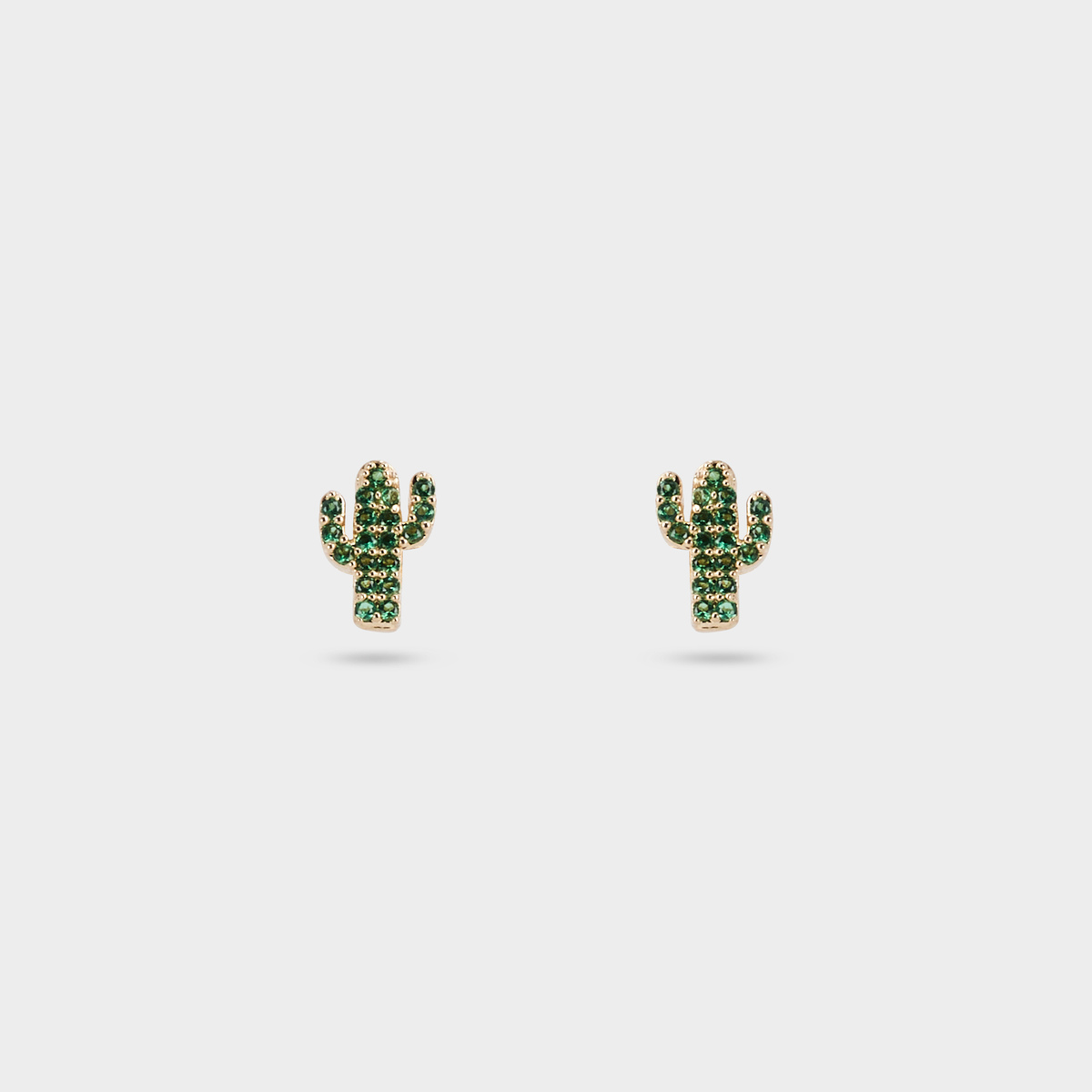 Boucles d'oreilles cactus pavées plaqué or