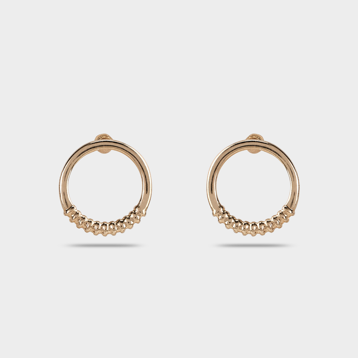 Boucles d'oreilles cercle ciselé plaqué or