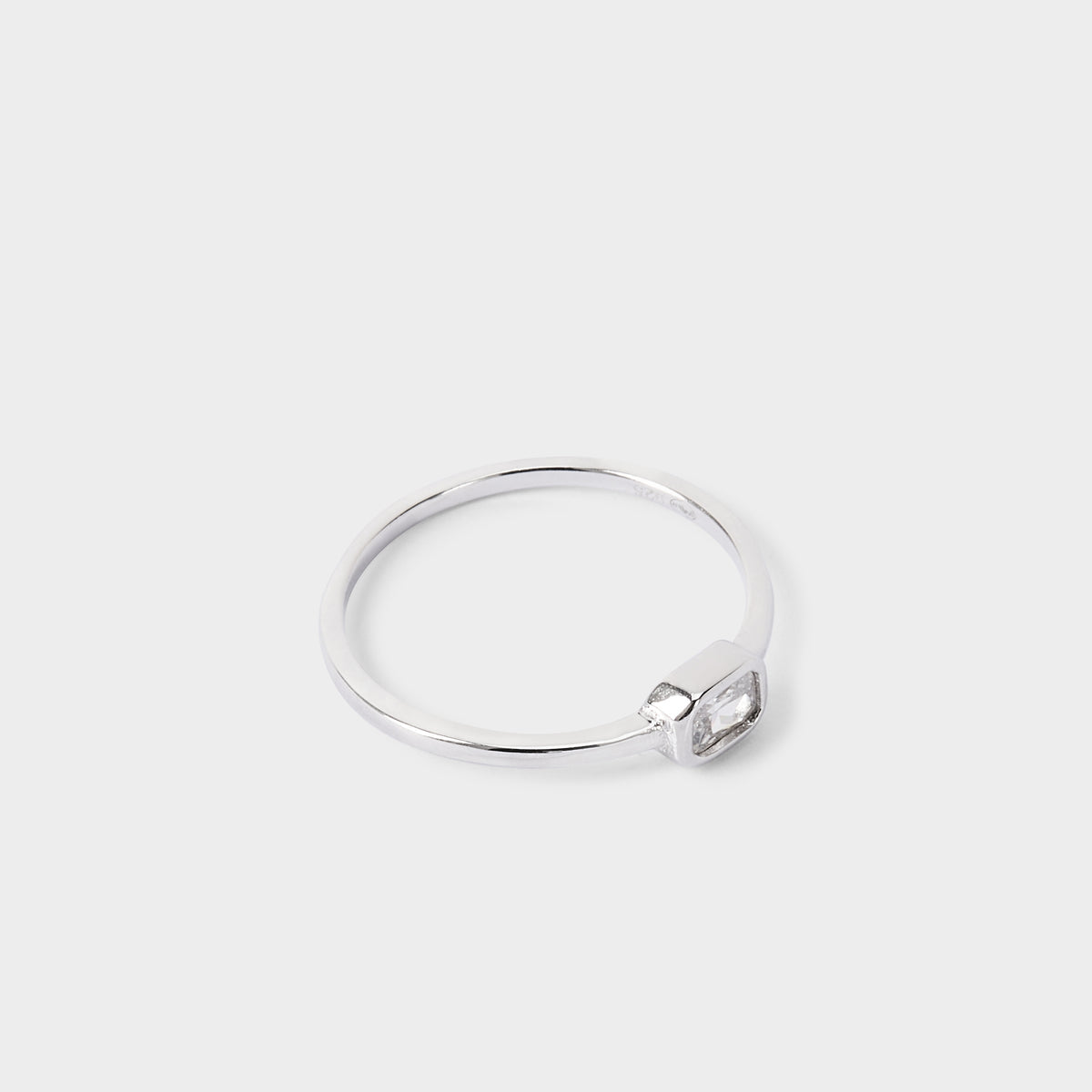 Bague rectangle zircon argent
