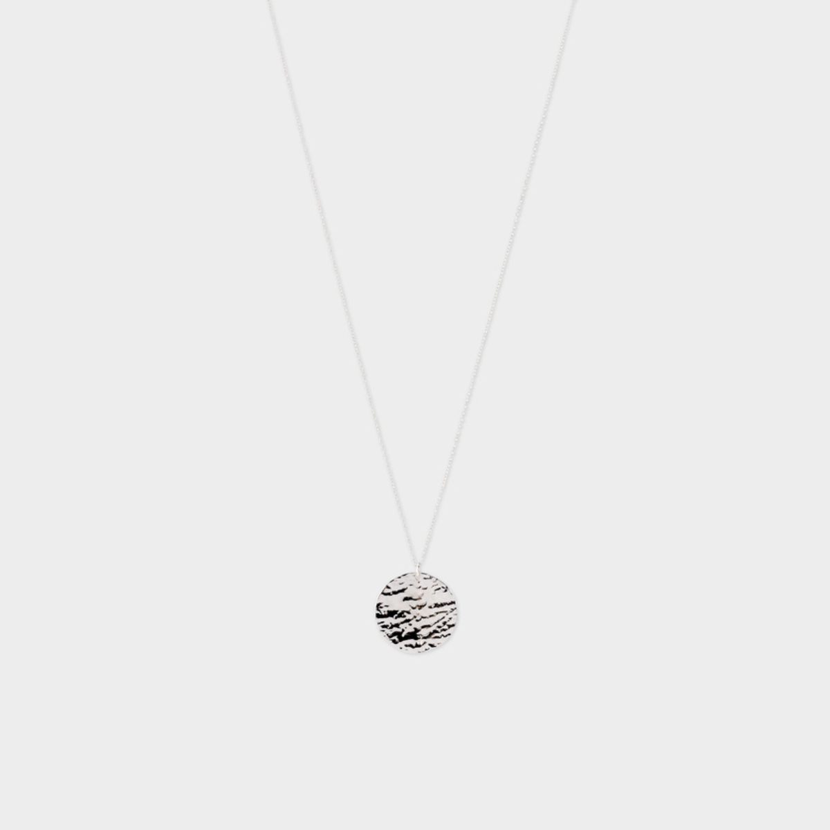 Collier grande médaille martelée argent