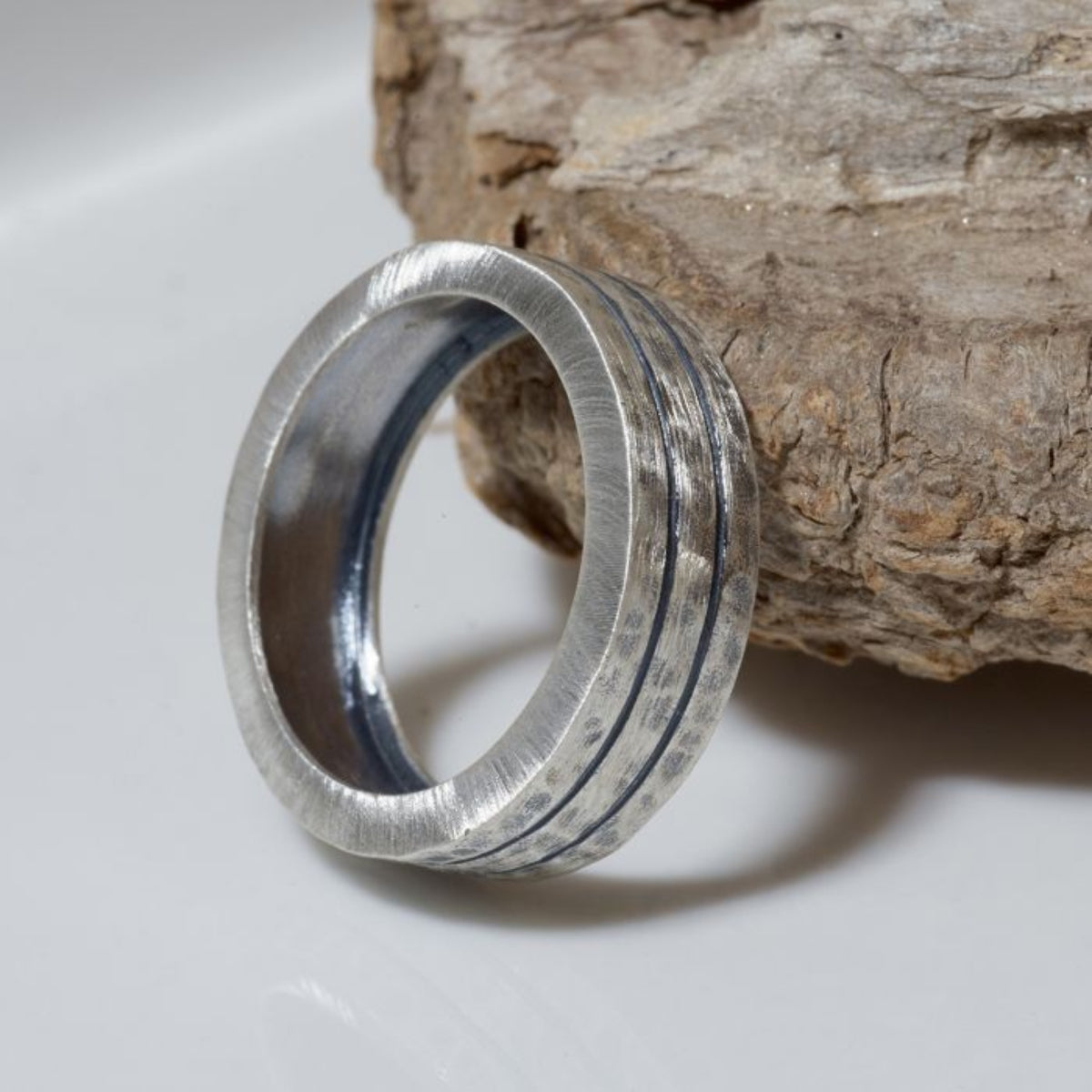 Bague Caractère