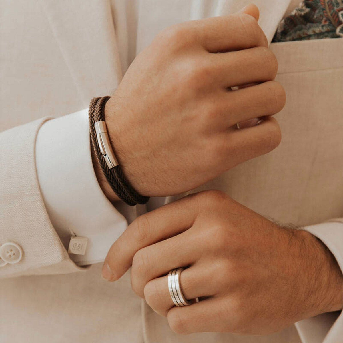 Bracelet Le Carré tressé chocolat pour homme