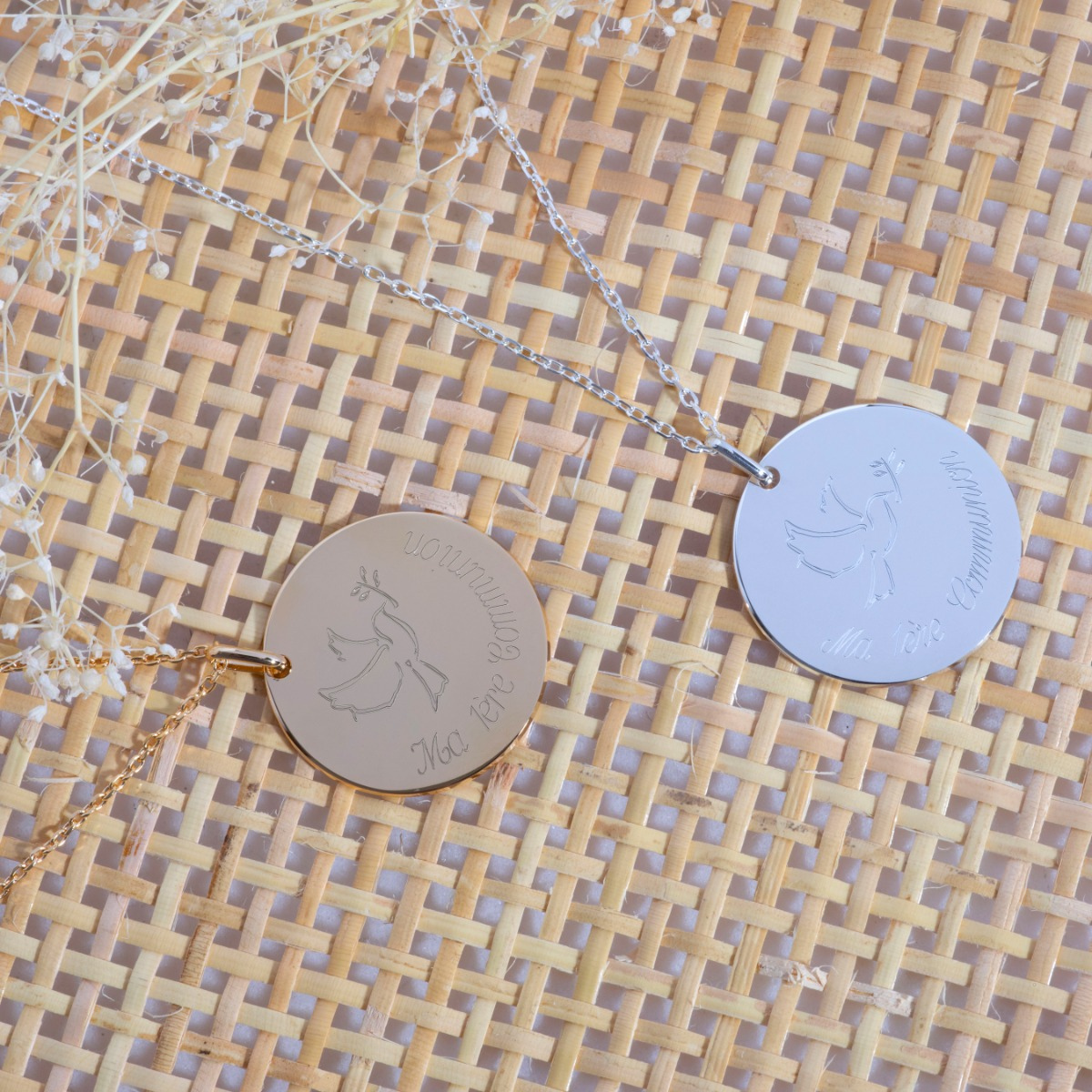 Collier petite médaille colombe sur chaîne en argent