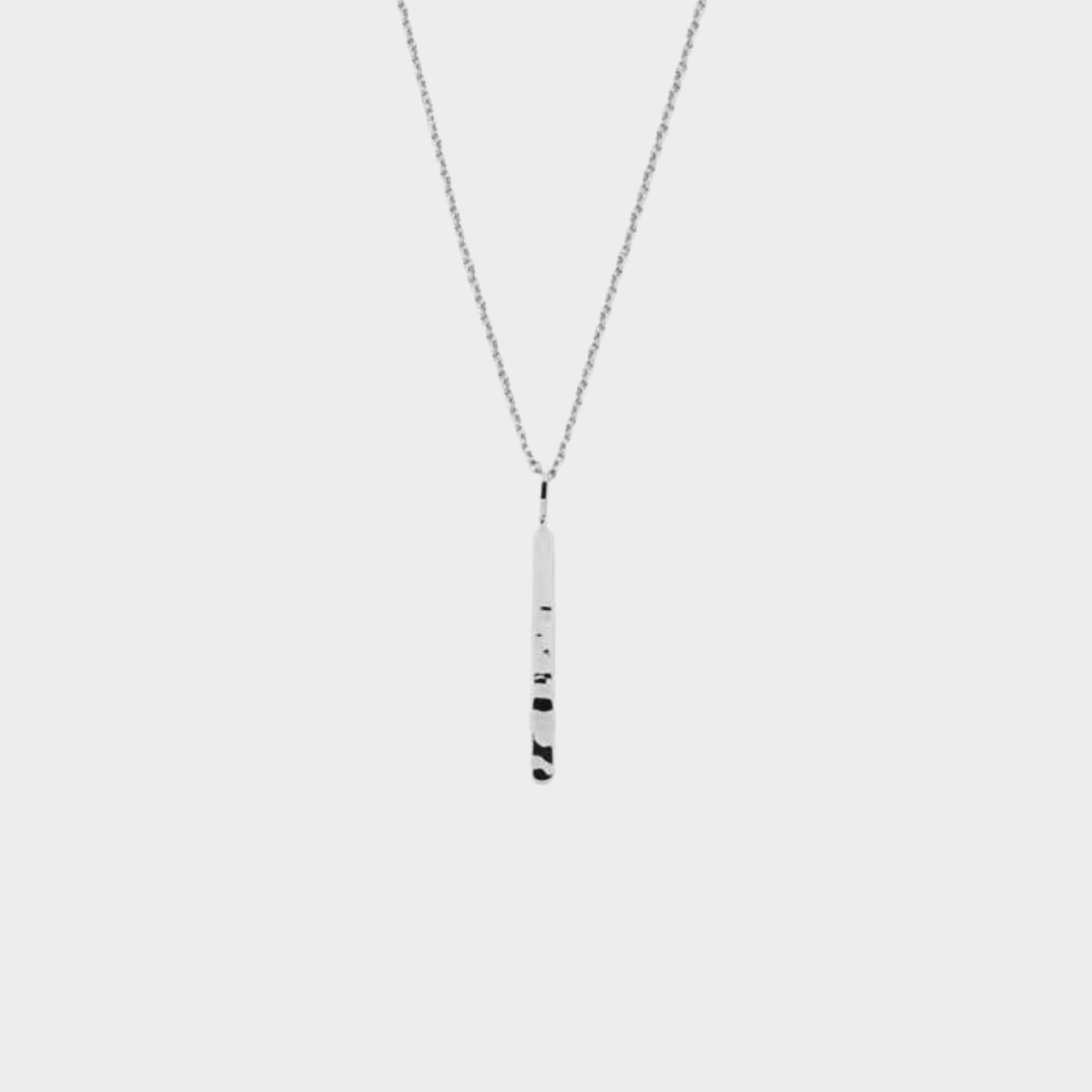 Collier barrette martelée sur chaîne argent