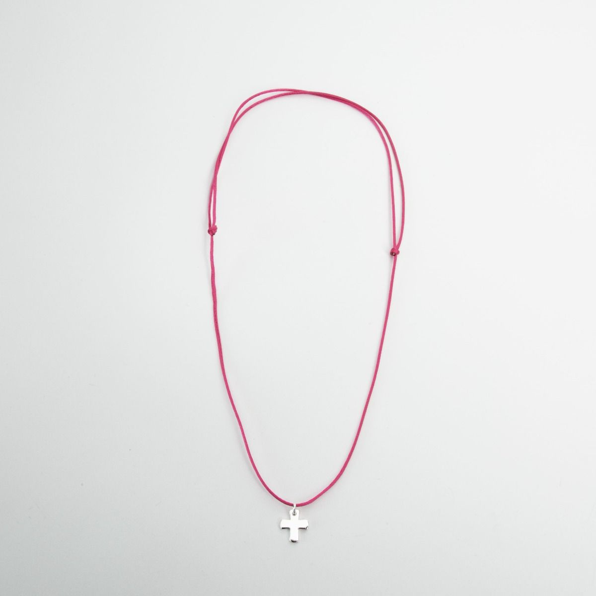 Collier pendentif croix sur lien satin argent massif