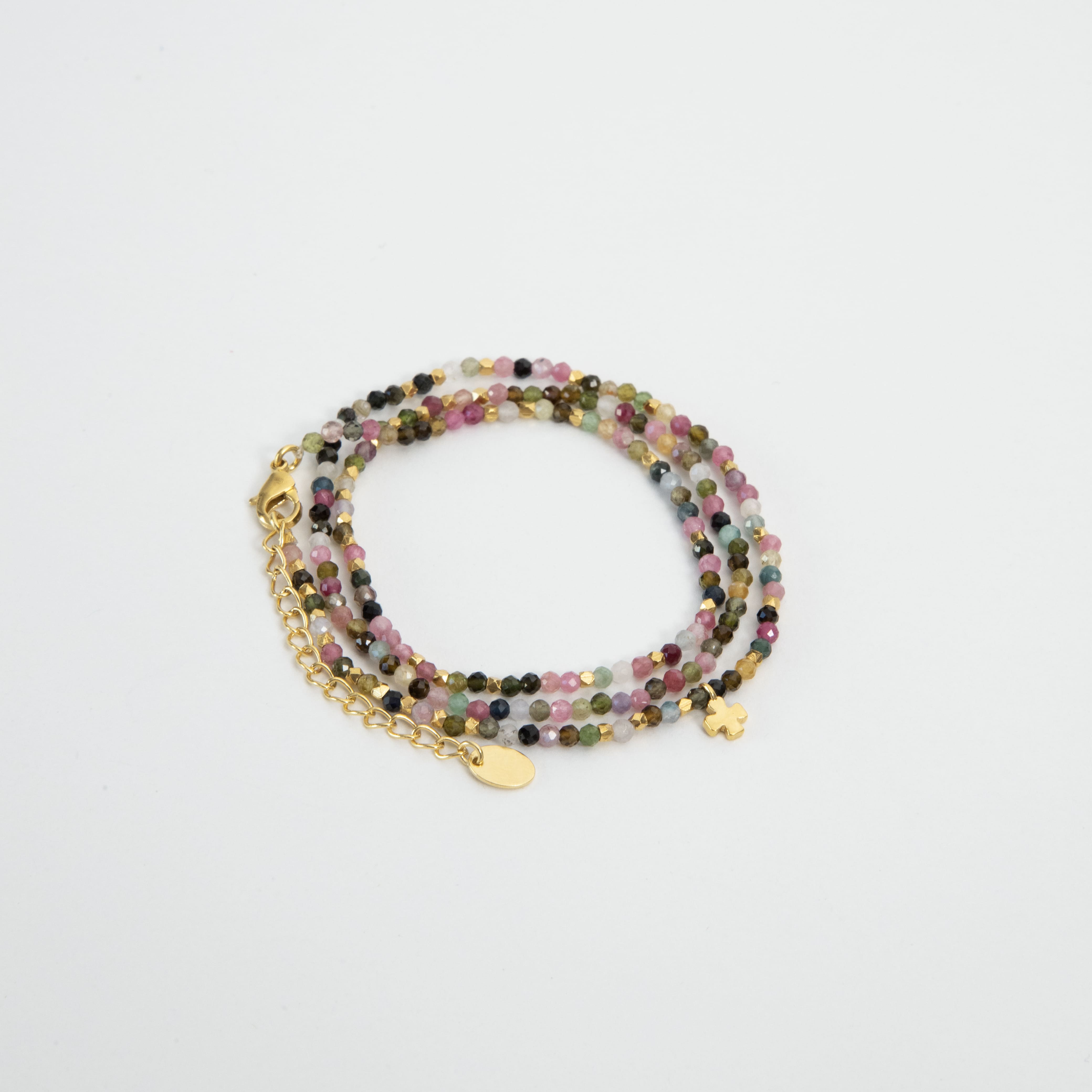 Bracelet Tourmaline et mini croix plaqué or